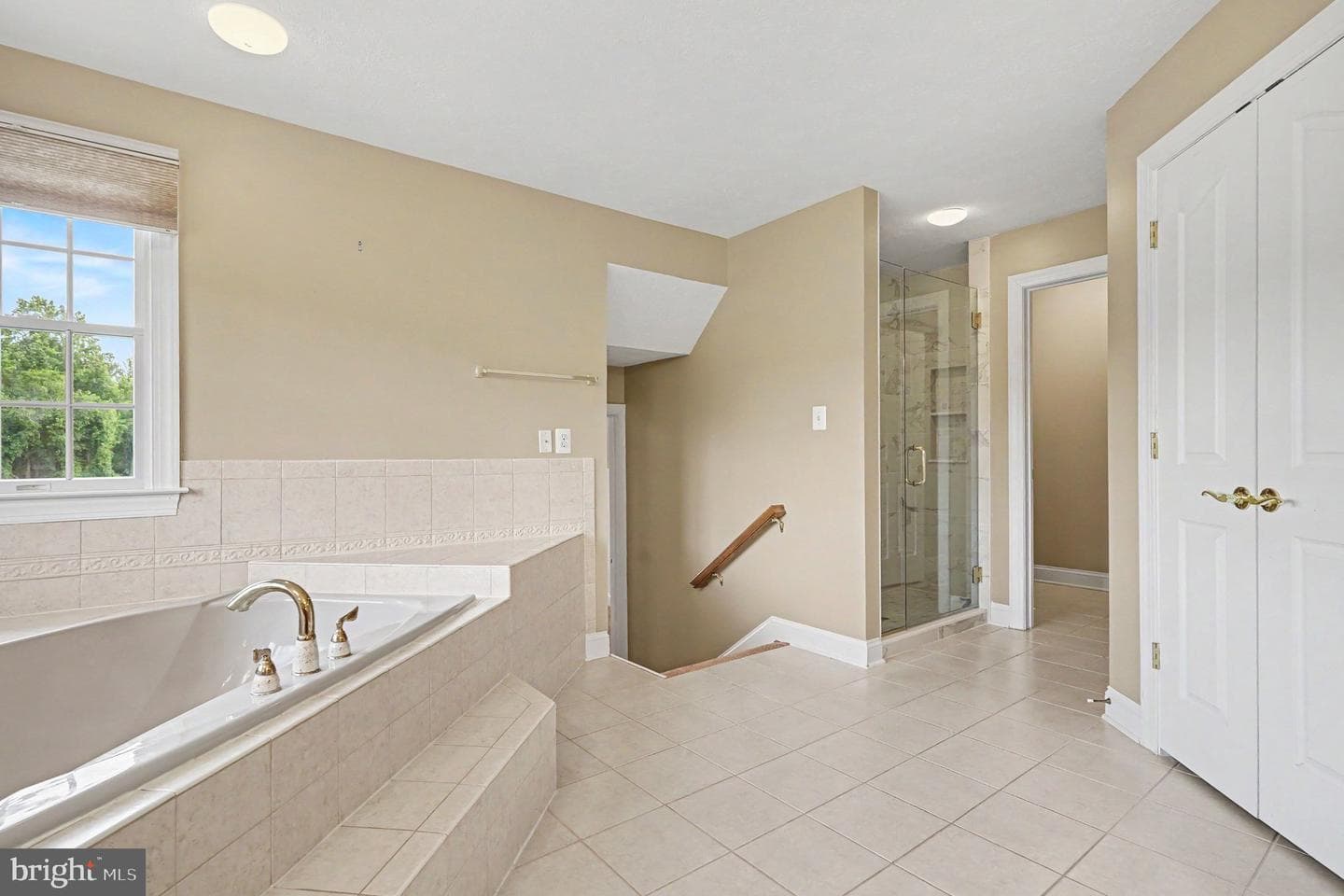 1608 Angleside Road photo 44