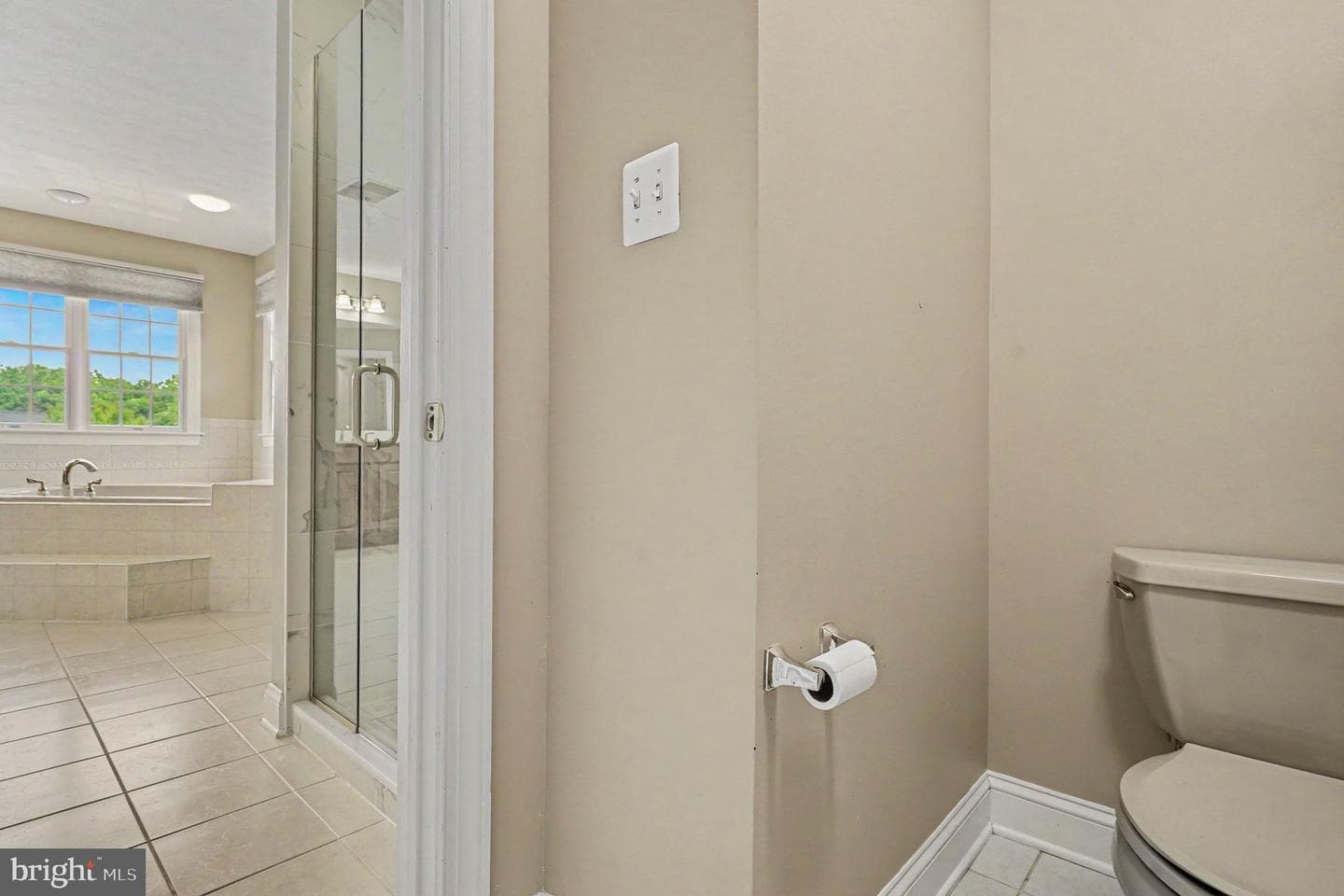 1608 Angleside Road photo 46
