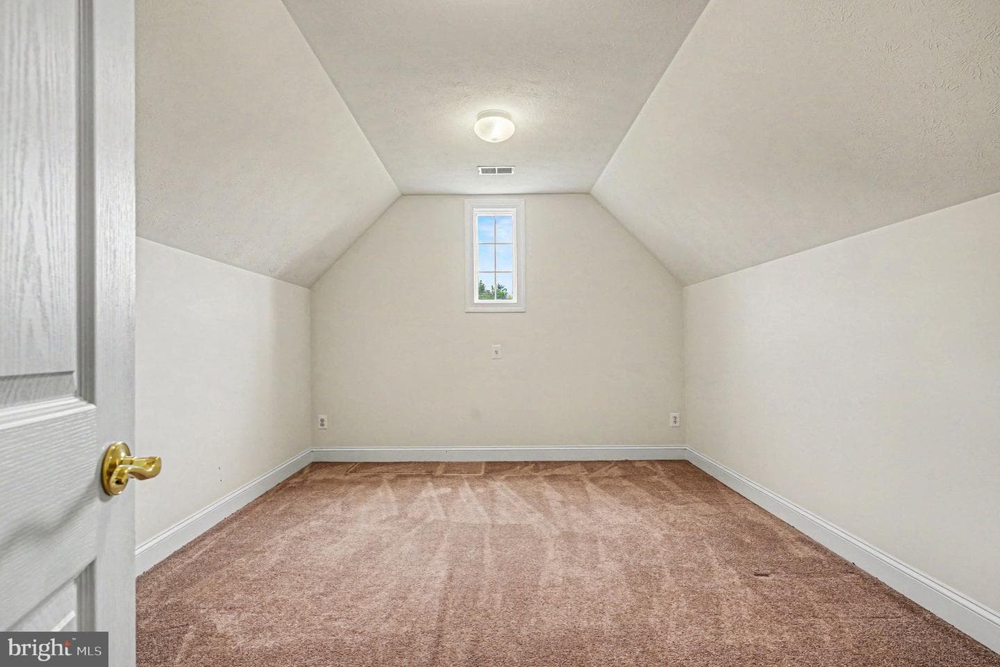 1608 Angleside Road photo 48
