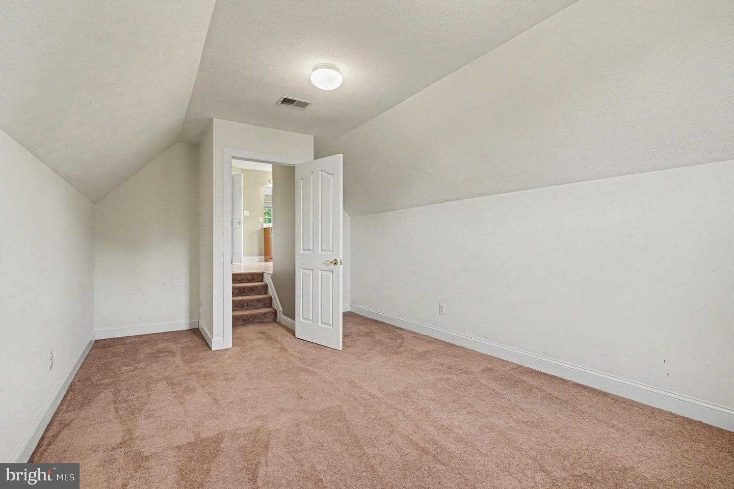 1608 Angleside Road photo 49
