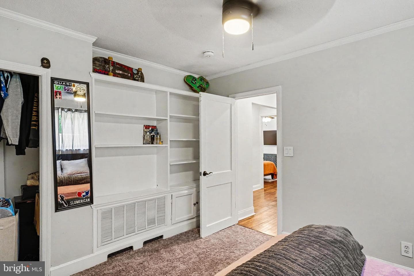 6 E Macphail Road photo 18