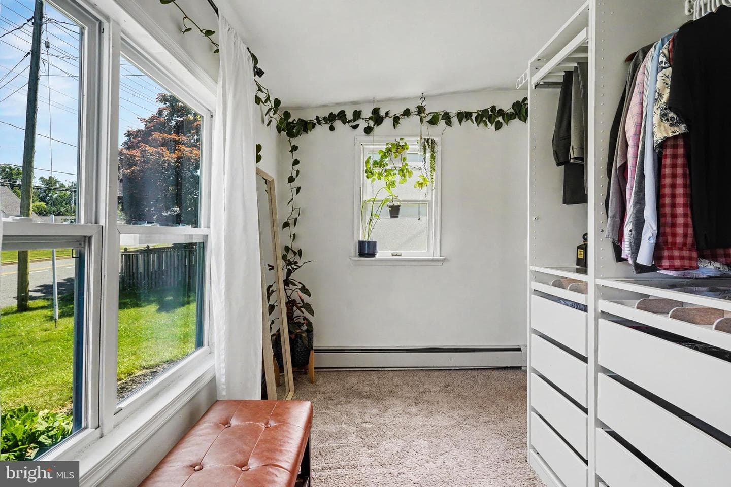 6 E Macphail Road photo 20