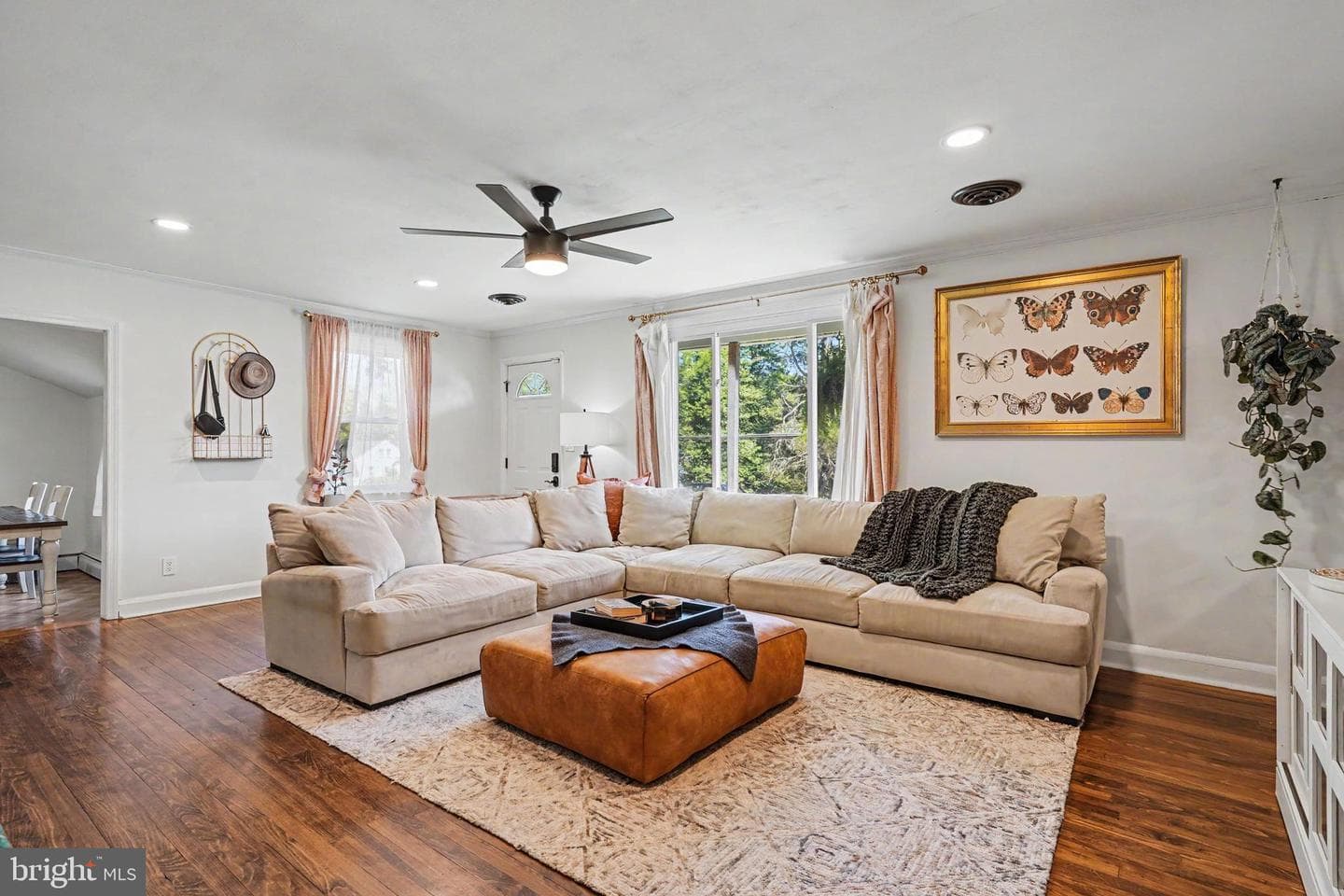6 E Macphail Road photo 8