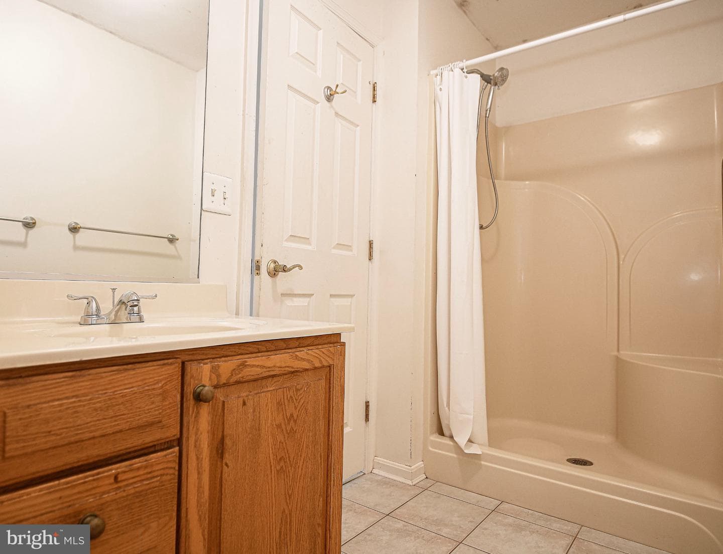 711 Gilbert Road photo 20