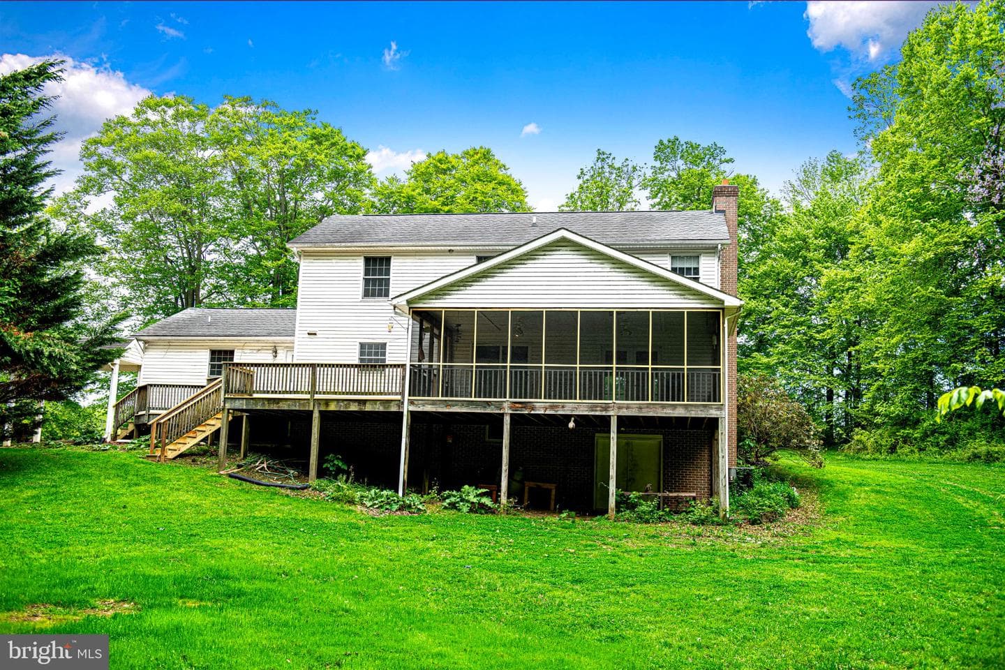 711 Gilbert Road photo 31