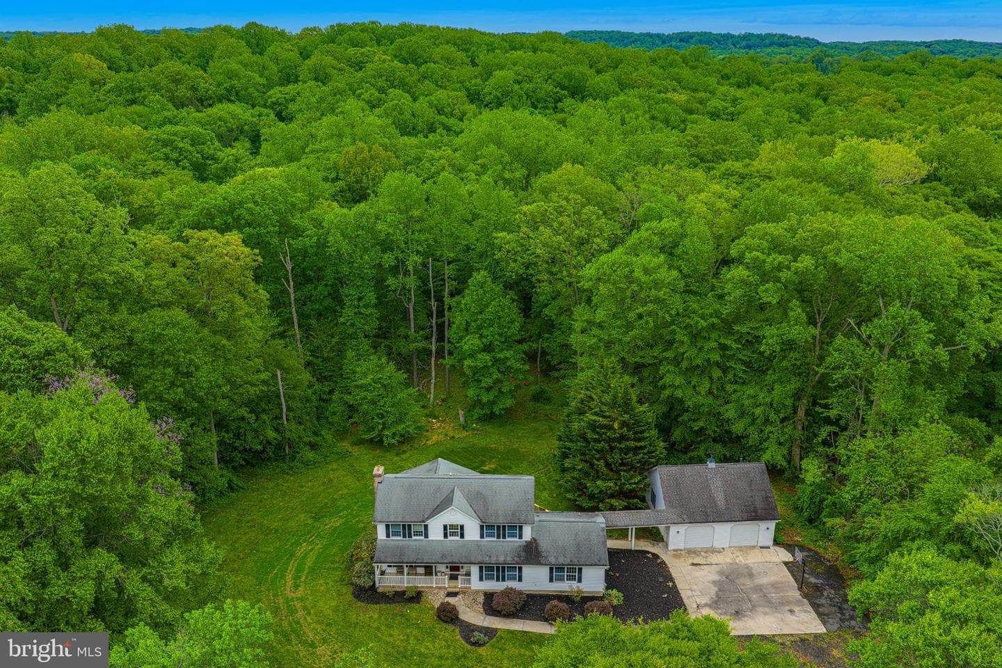 711 Gilbert Road photo 37
