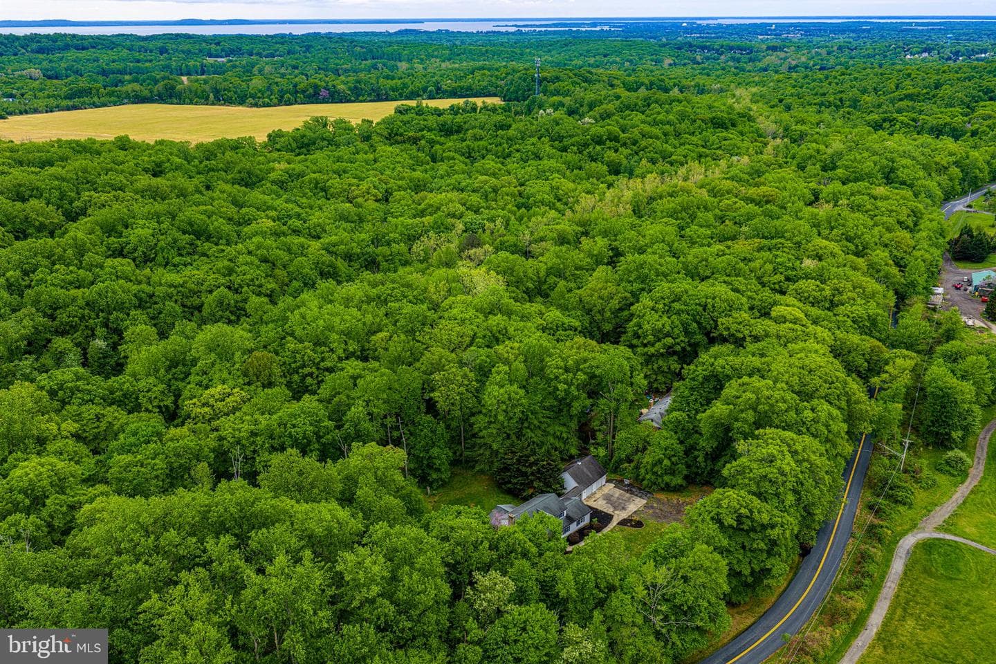 711 Gilbert Road photo 46