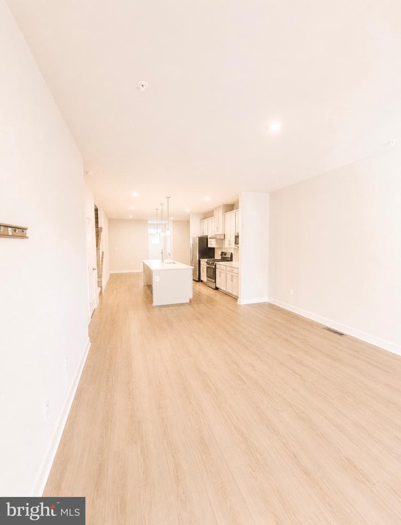 2428 Steamboat Way photo 8