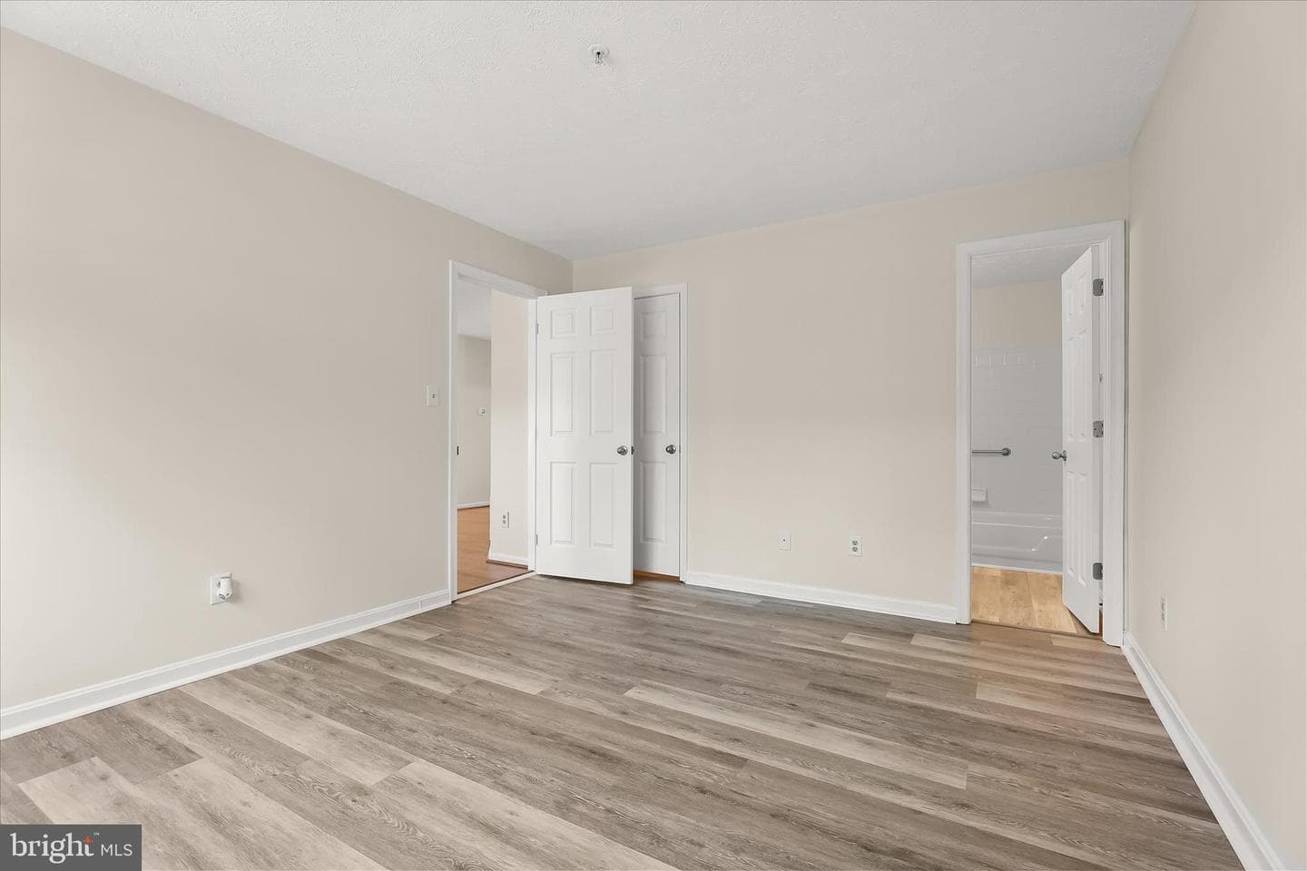 102 Bayland Drive #102-16 photo 29