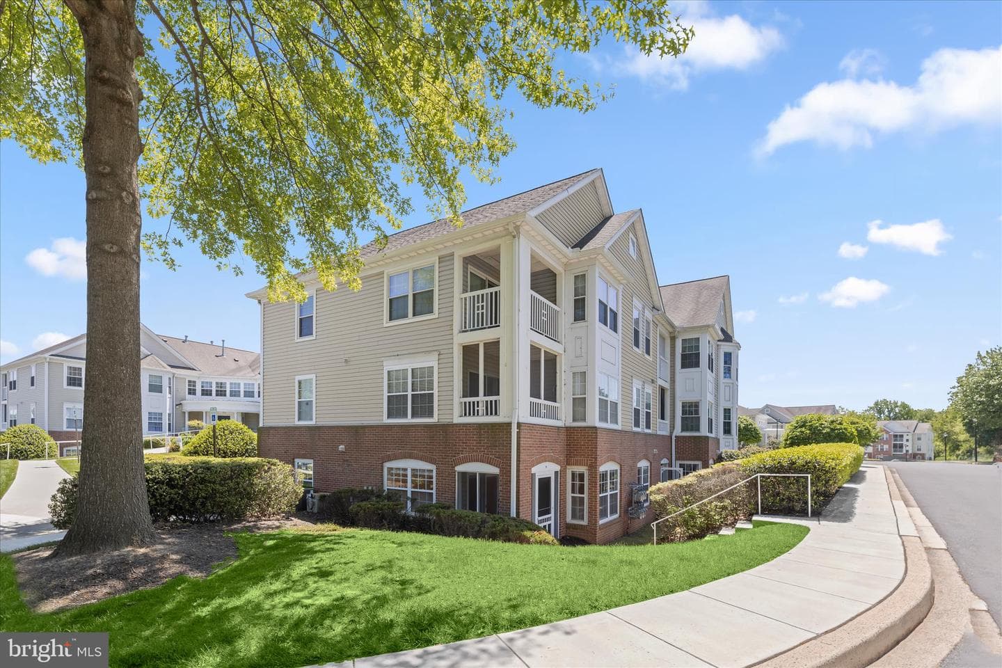 102 Bayland Drive #102-16 photo 34