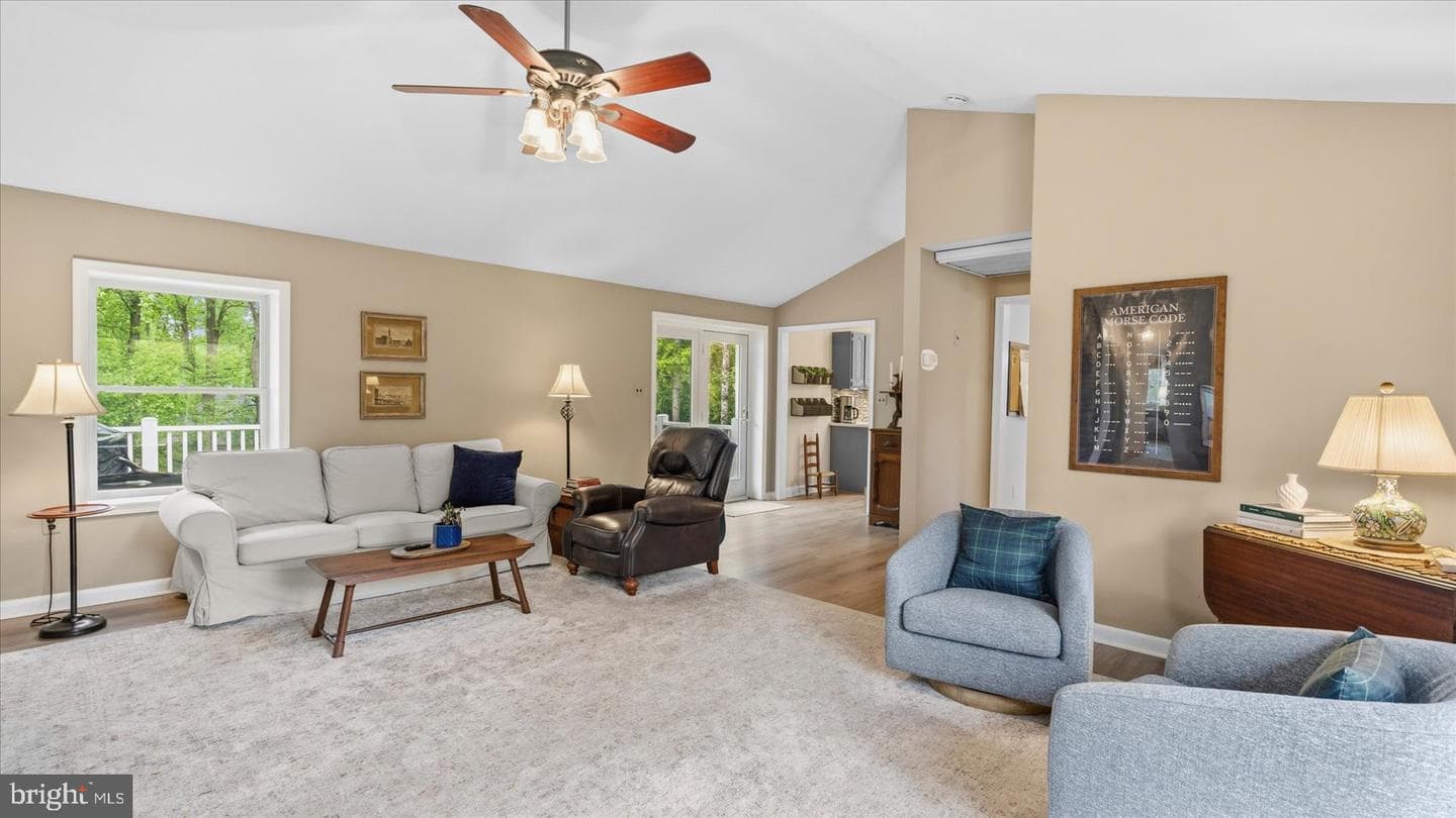 2811 Orchard Lakes Drive photo 13