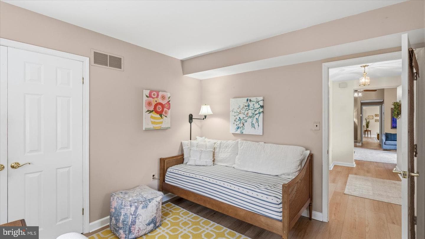 2811 Orchard Lakes Drive photo 41