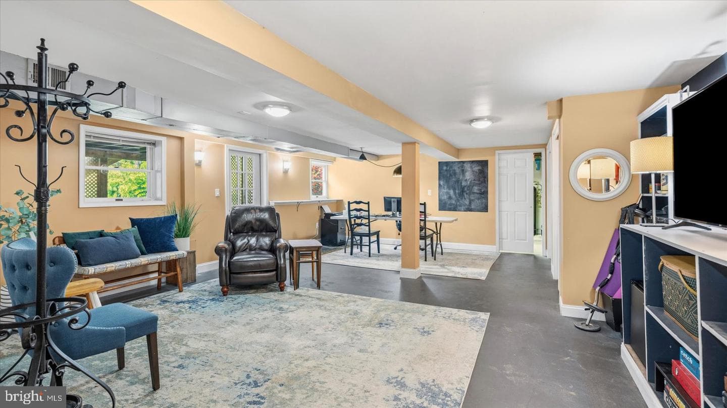 2811 Orchard Lakes Drive photo 42