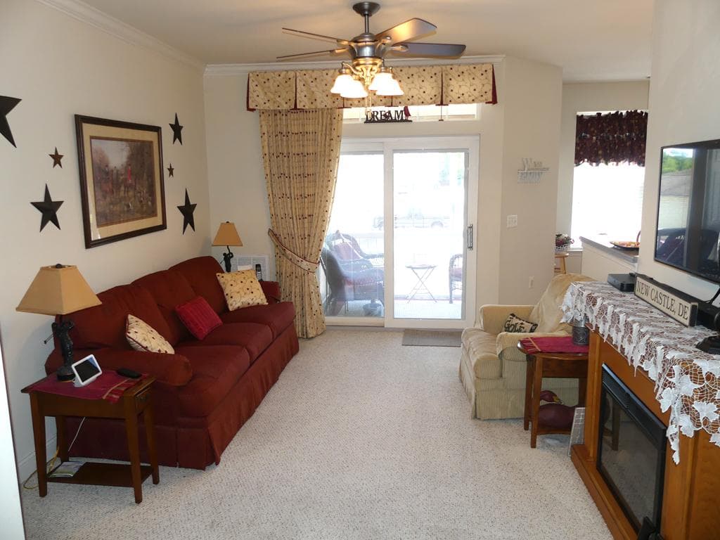 305 Tiree Ct # 201 photo 3