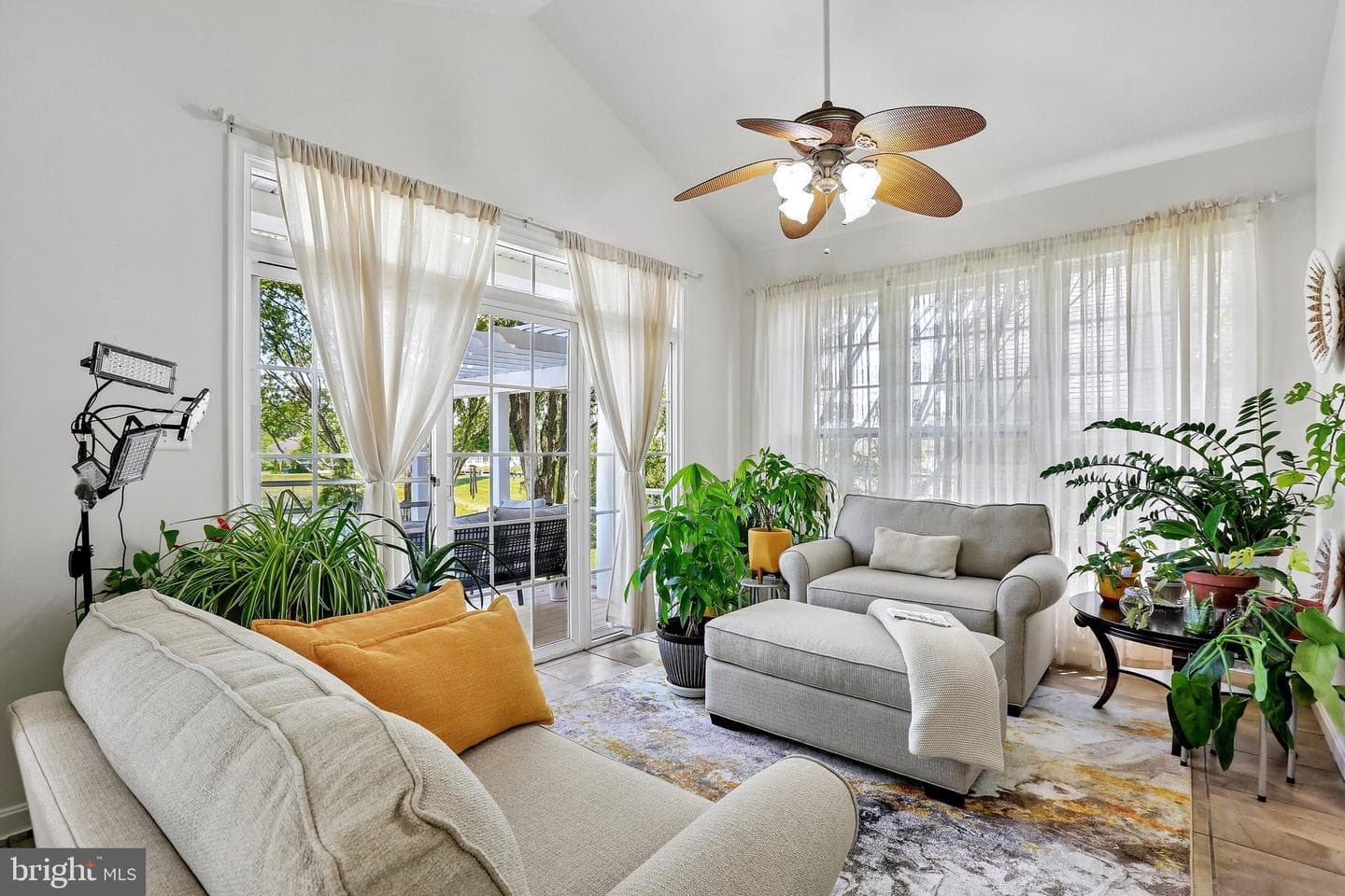 303 Master Derby Drive photo 10