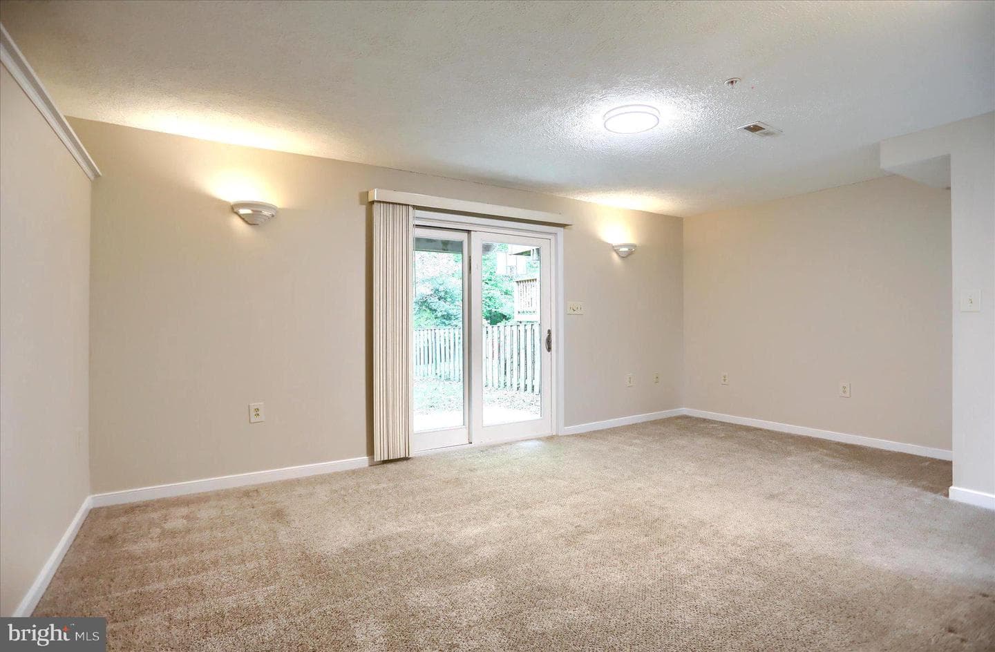506 Hemler Court photo 23