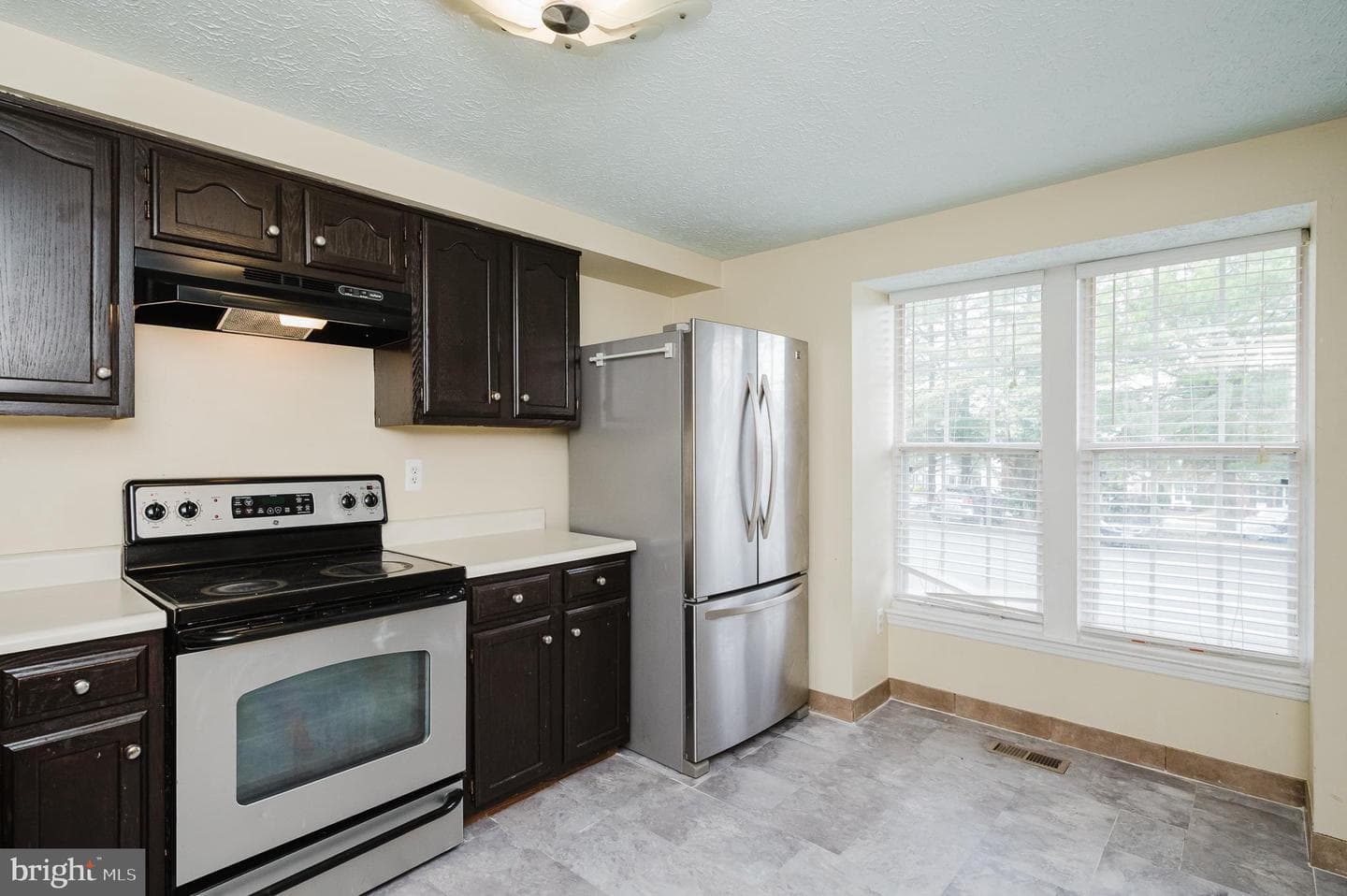 1829 Queen Anne Square photo 11