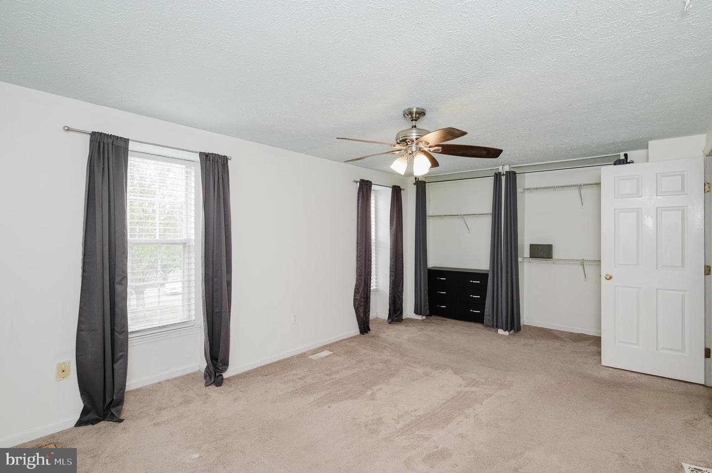 1829 Queen Anne Square photo 27
