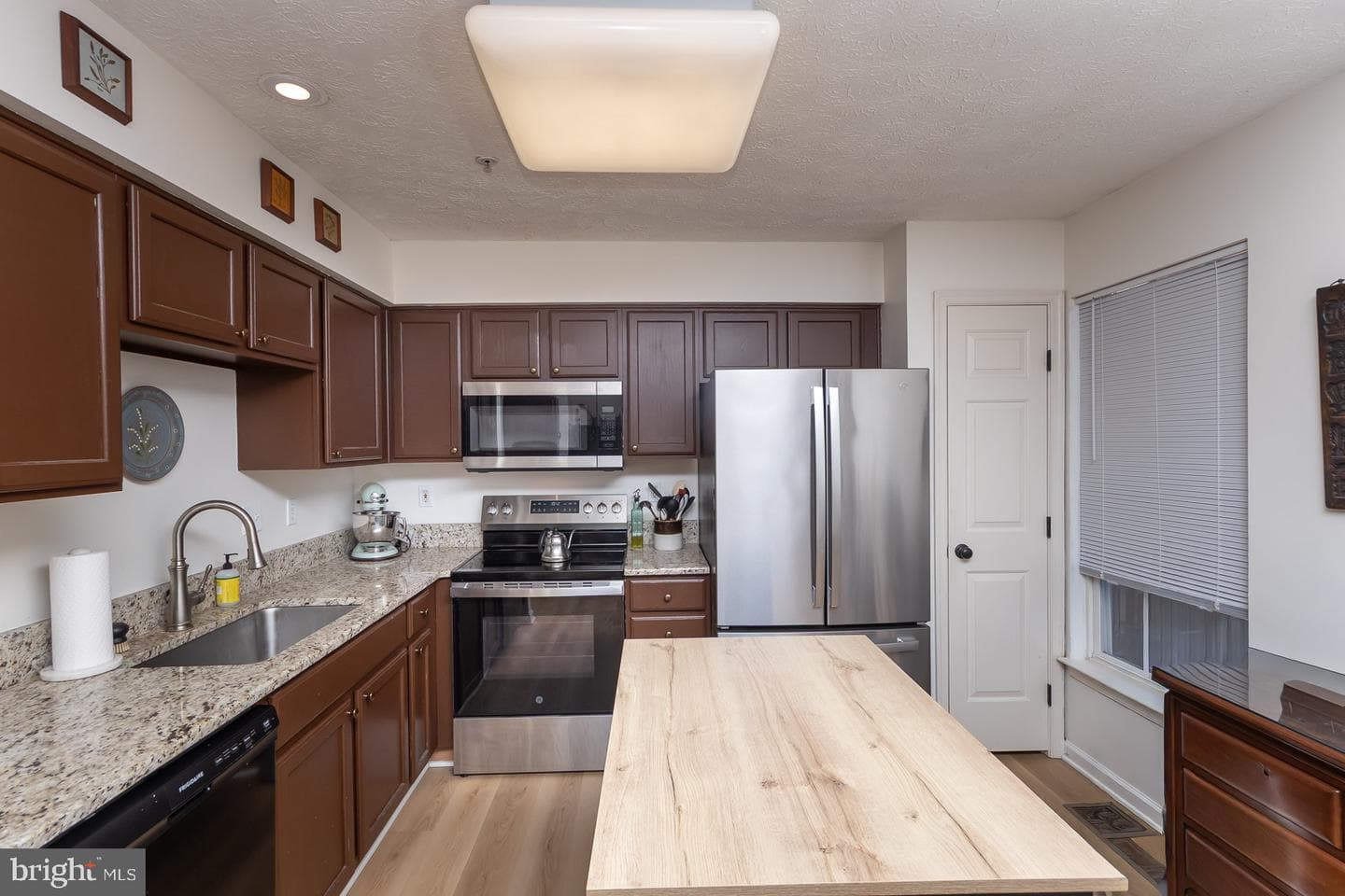 1069 Jeanett Way, Bel Air