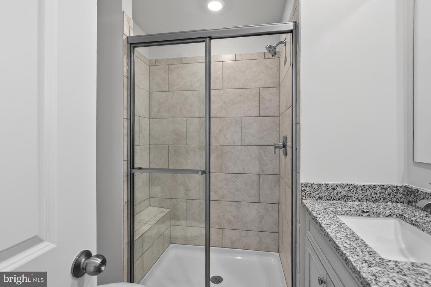 337 Hackley Drive photo 12