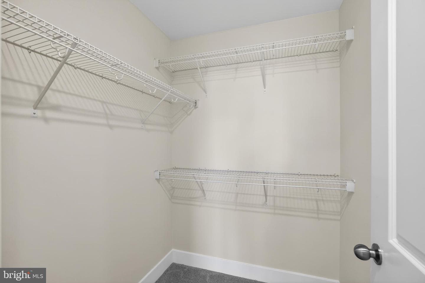 331 Hackley Drive photo 13