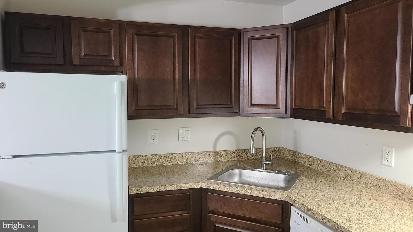 217 Crocker Dr # 217-F photo 11