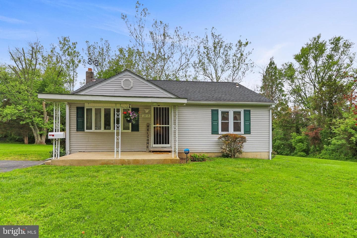 2715 Cullum Rd photo 2