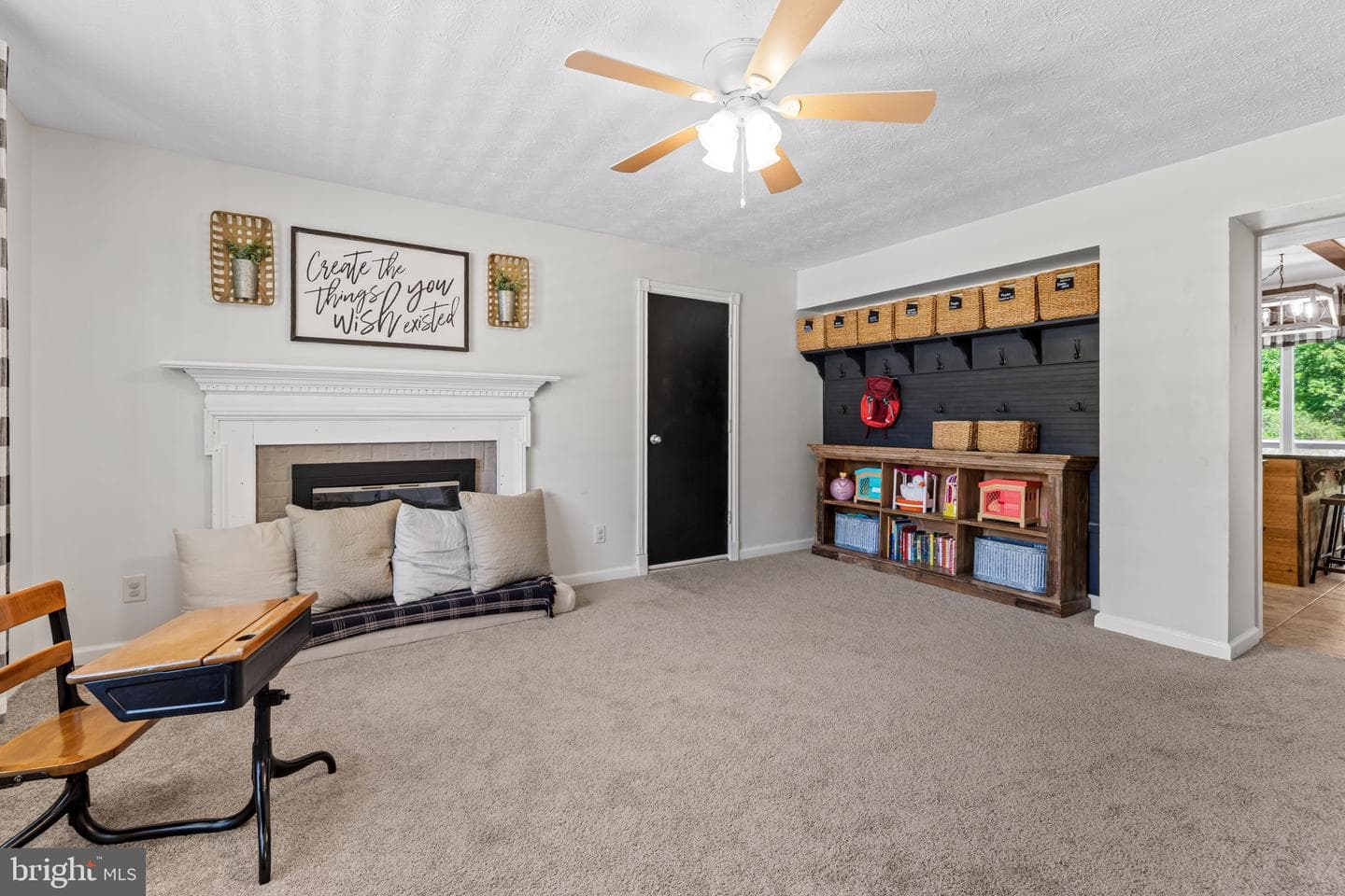 702 Chambers Circle photo 22