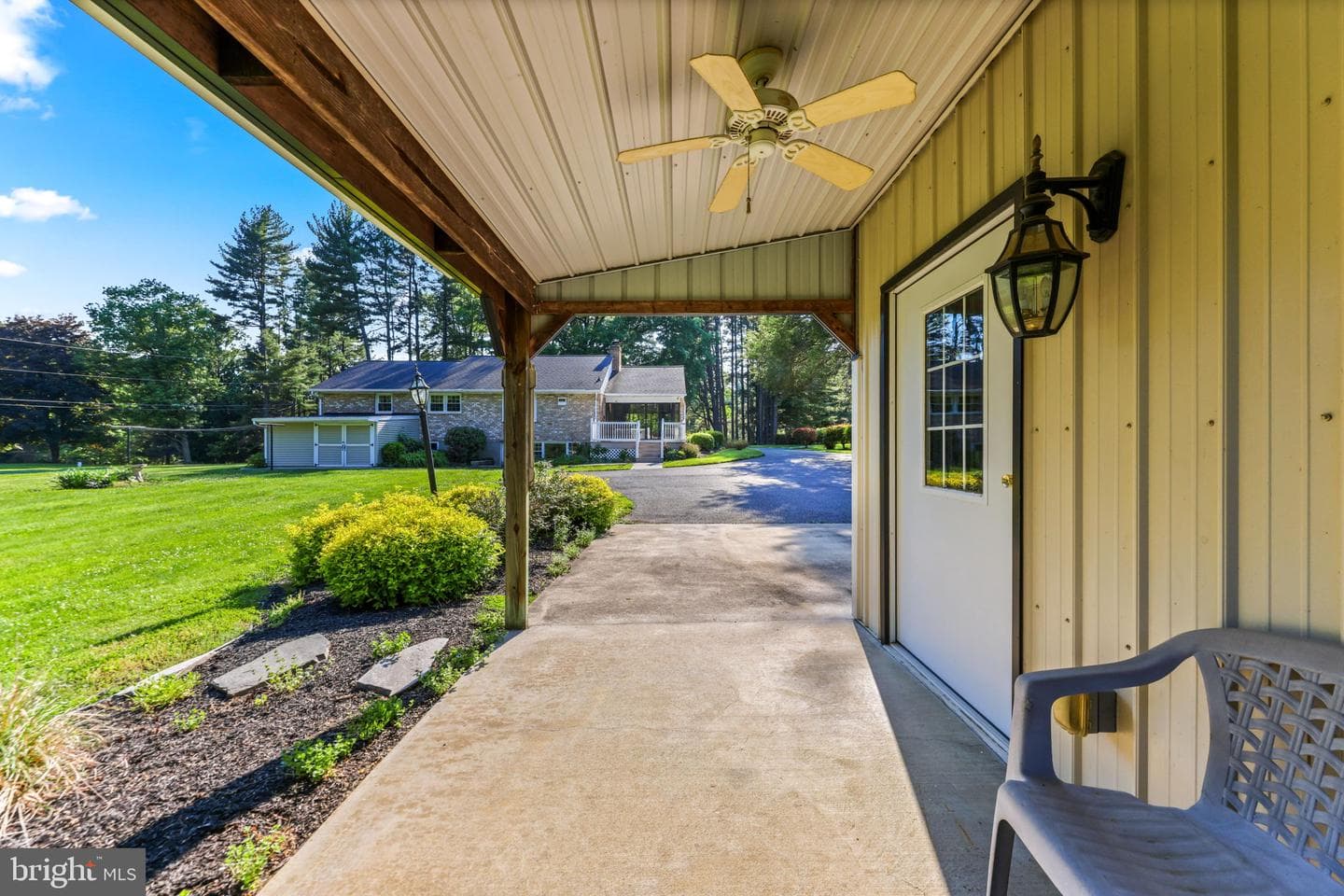 2401 Putnam Road photo 42