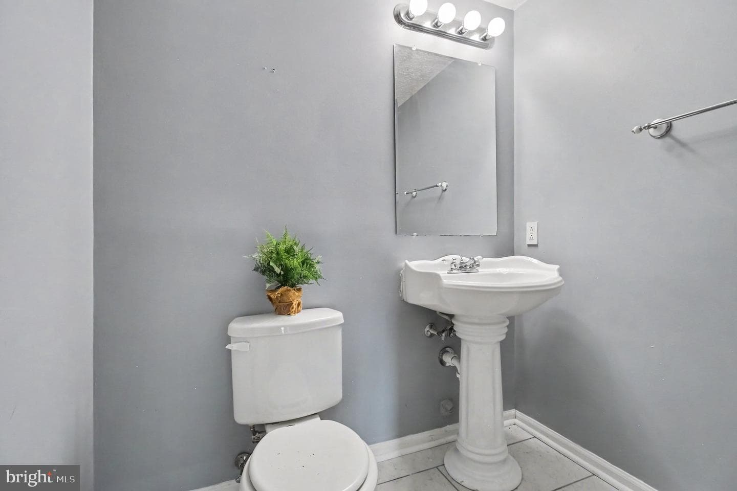351 Delmar Court photo 11