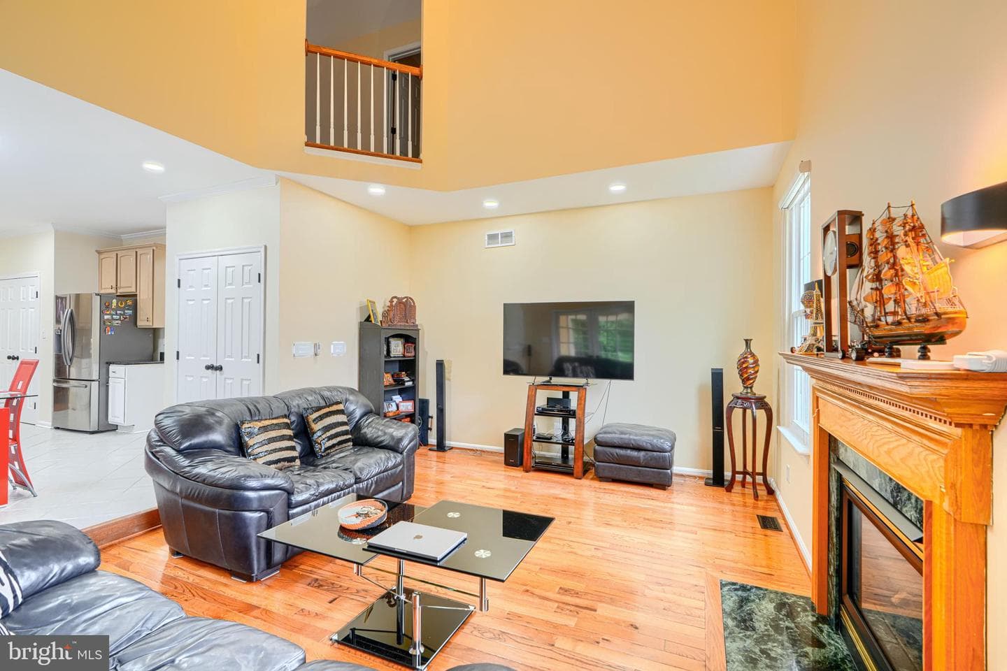 704 Greenglade Court photo 11