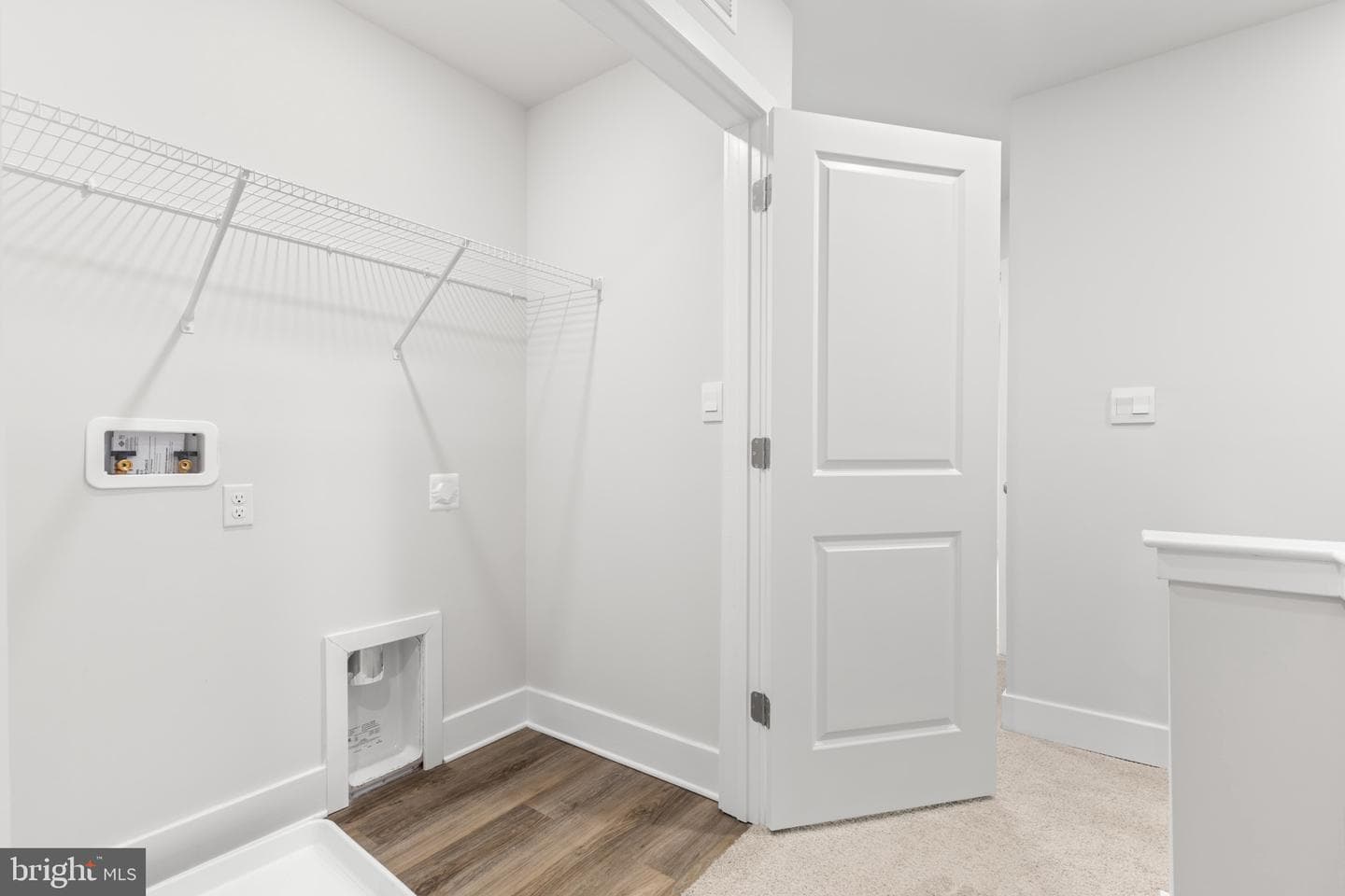 374 Hackley Drive photo 25