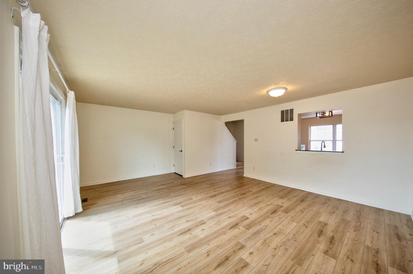104 Remington Circle photo 10