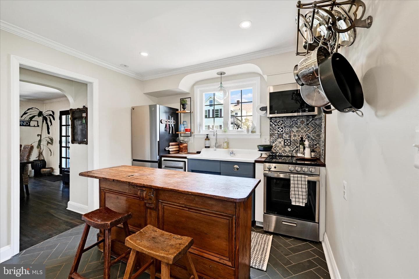 221 Thomas Street photo 15