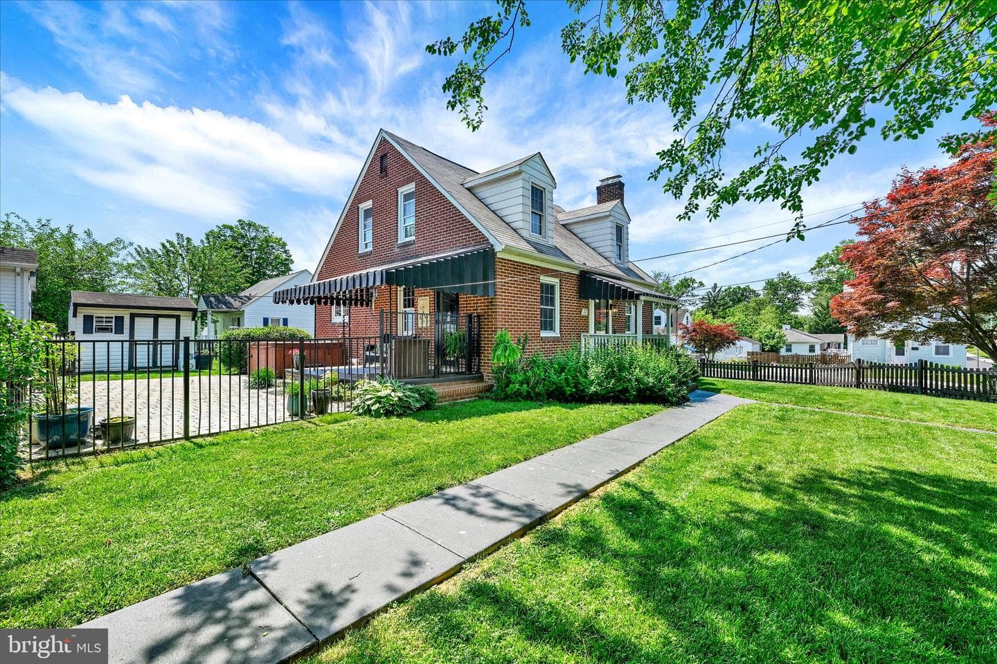 221 Thomas Street photo 41