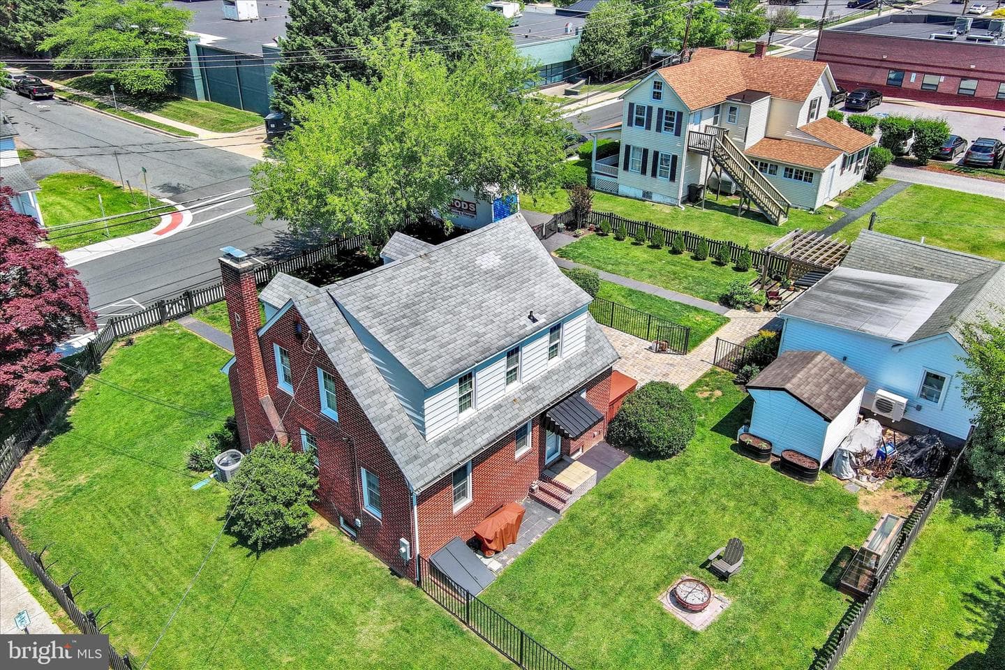 221 Thomas Street photo 45
