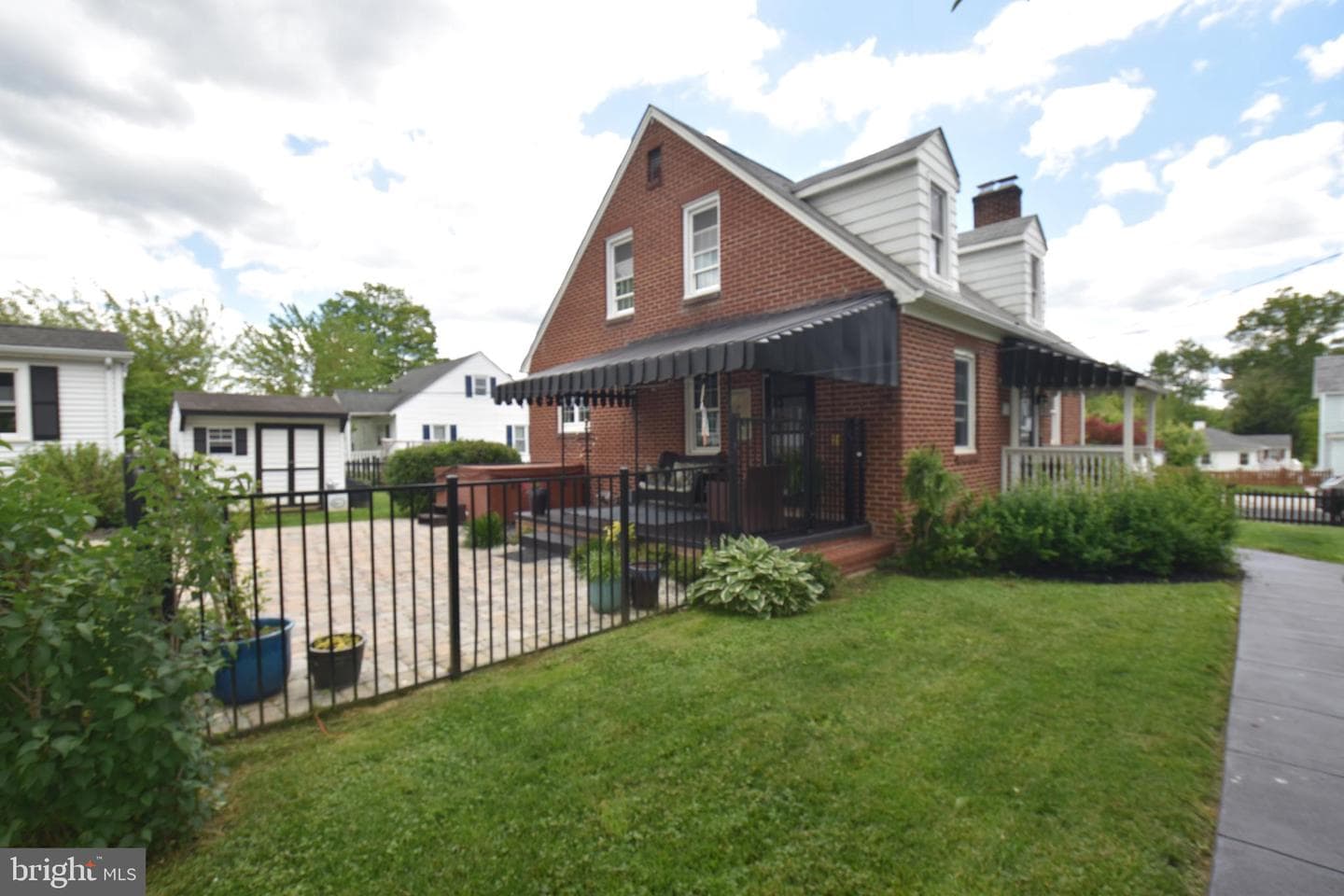 221 Thomas Street photo 52