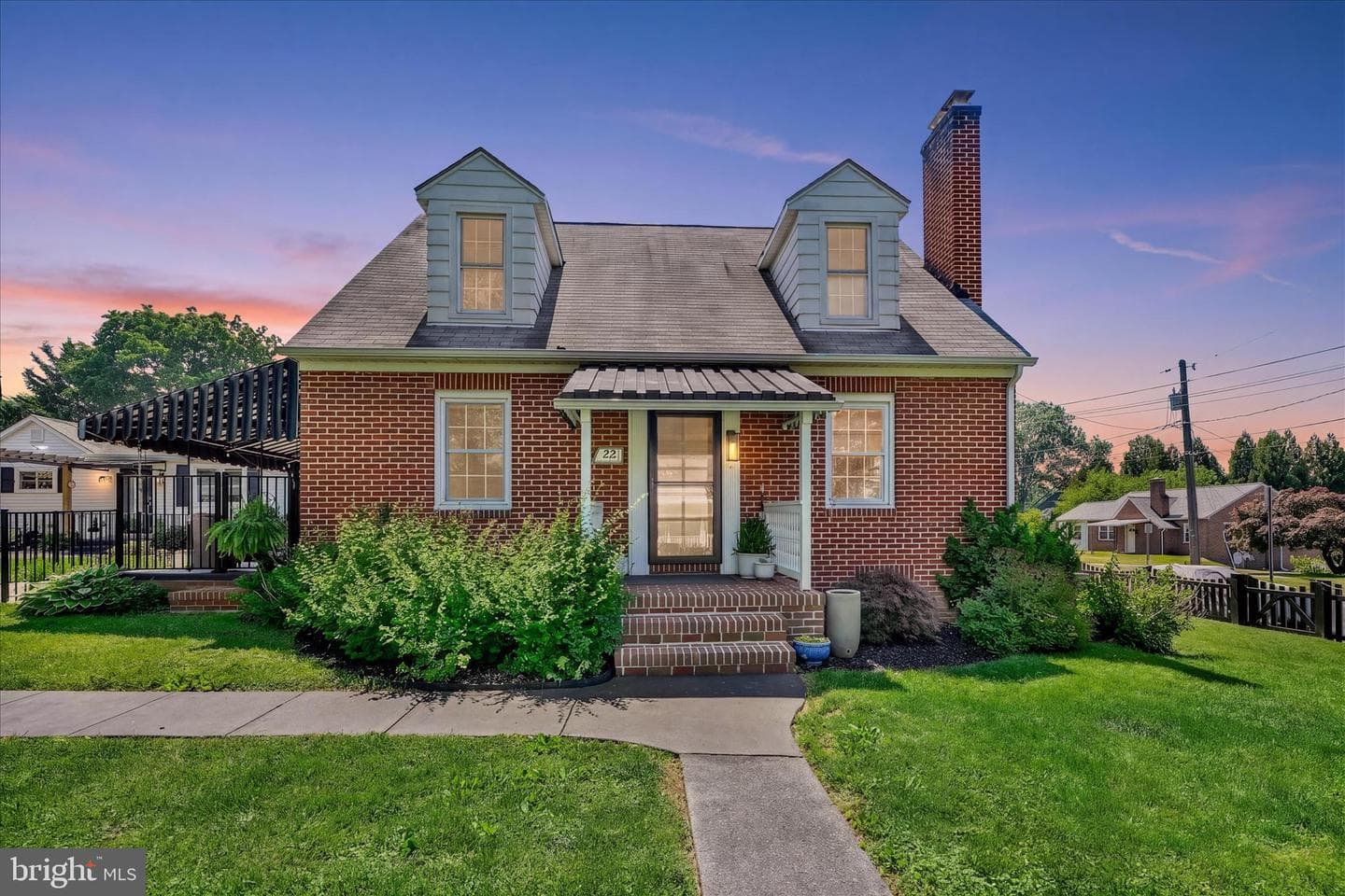 221 Thomas Street photo 53
