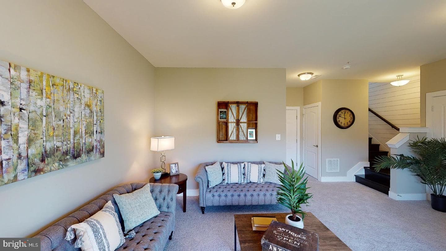 2308 Bell'S Tower Court photo 6