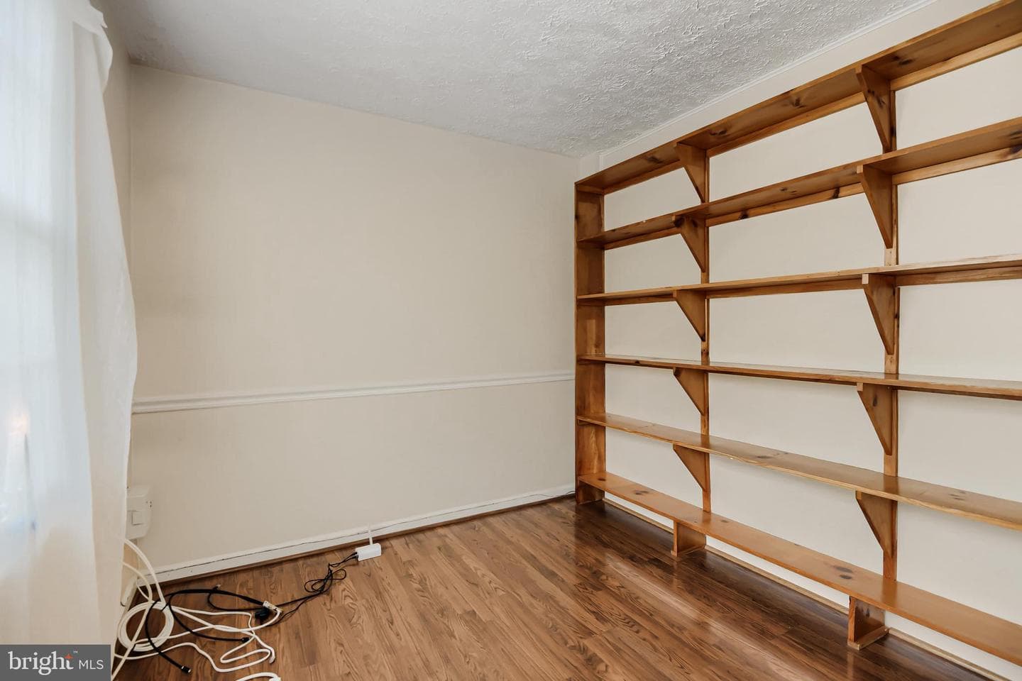 3234 Split Oak Court photo 3