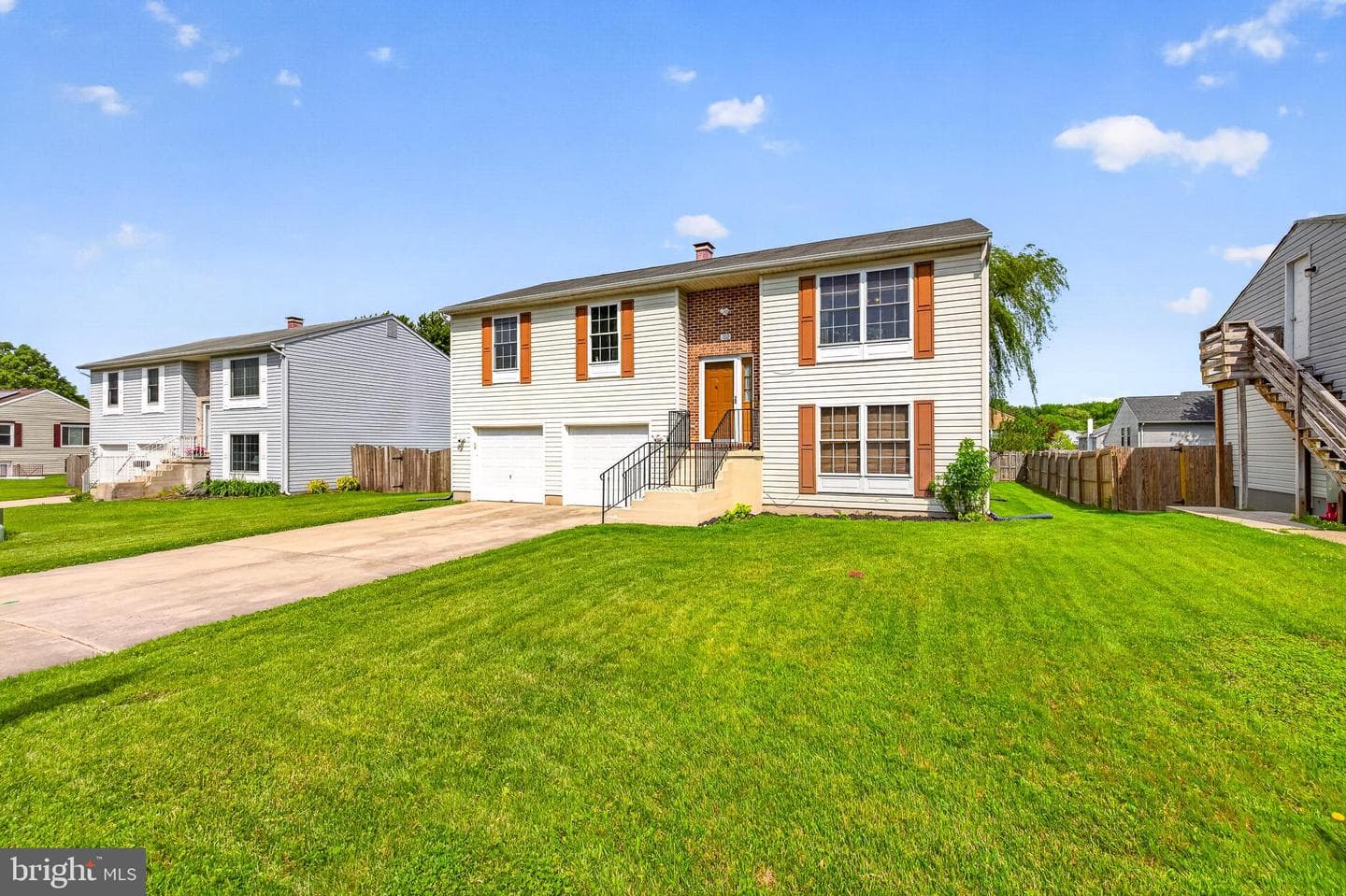 760 Cambridge Avenue photo 3