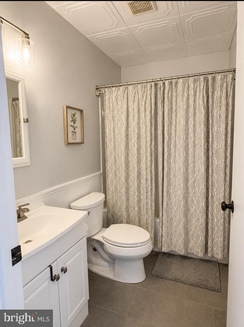425 Kentmore Terrace photo 13
