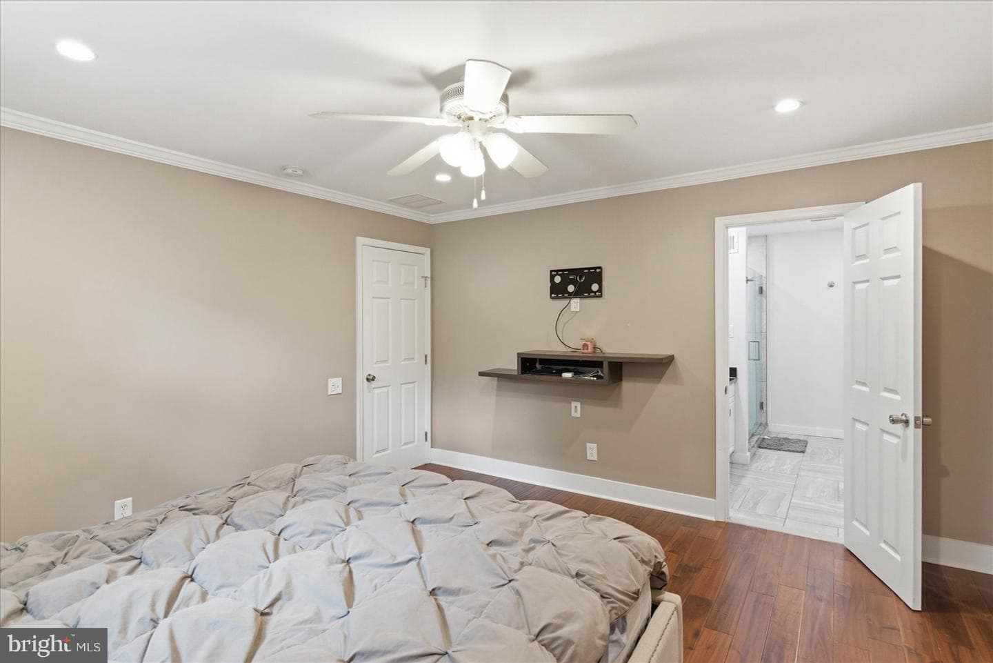 602 Monterey Court photo 19