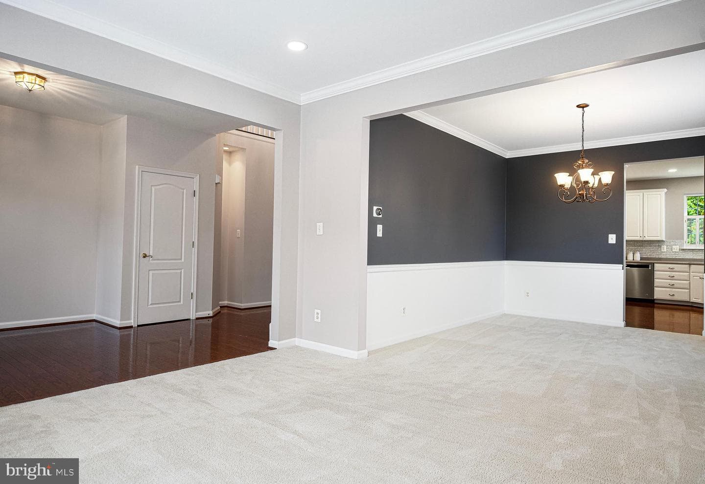 436 Clydebank Drive photo 5