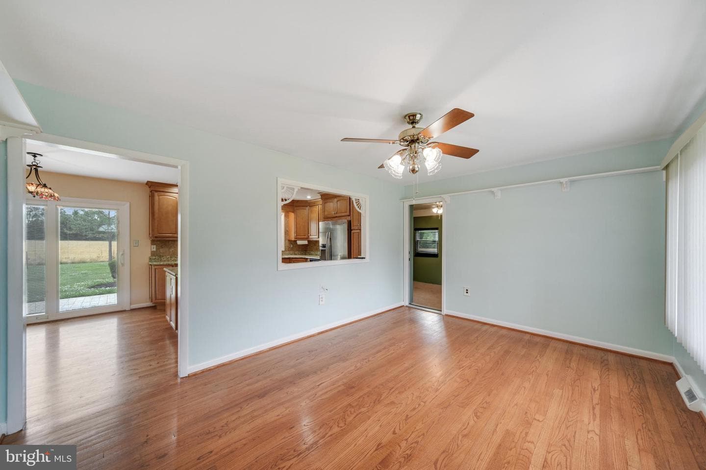 304 Timothy Drive photo 3
