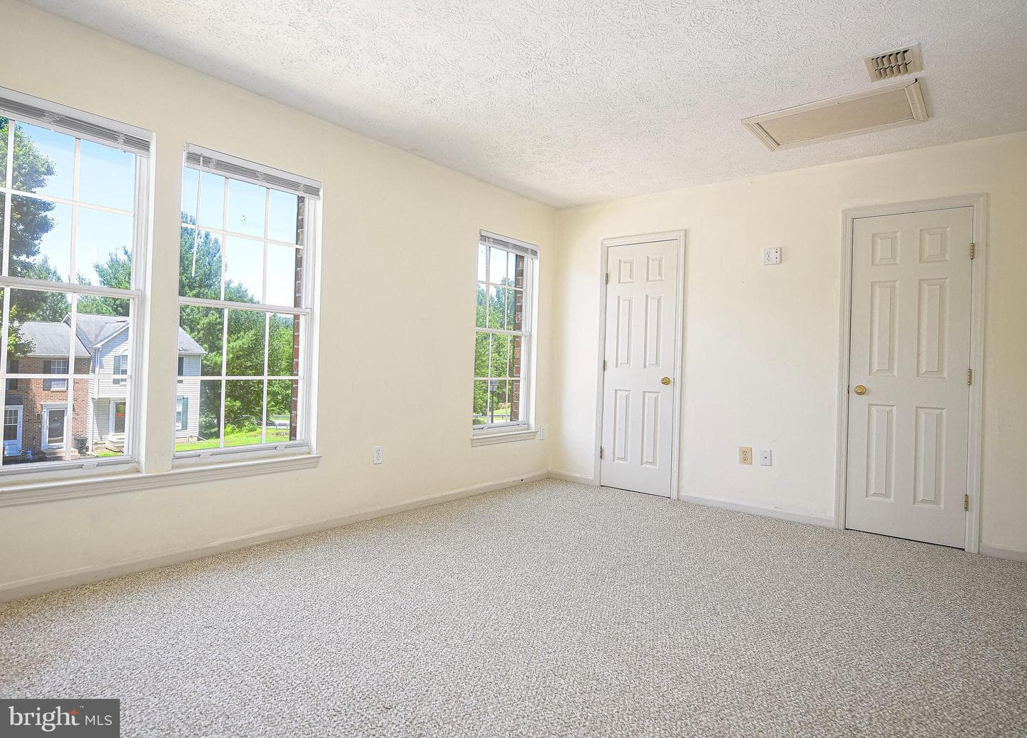 405 Ashton Lane photo 19