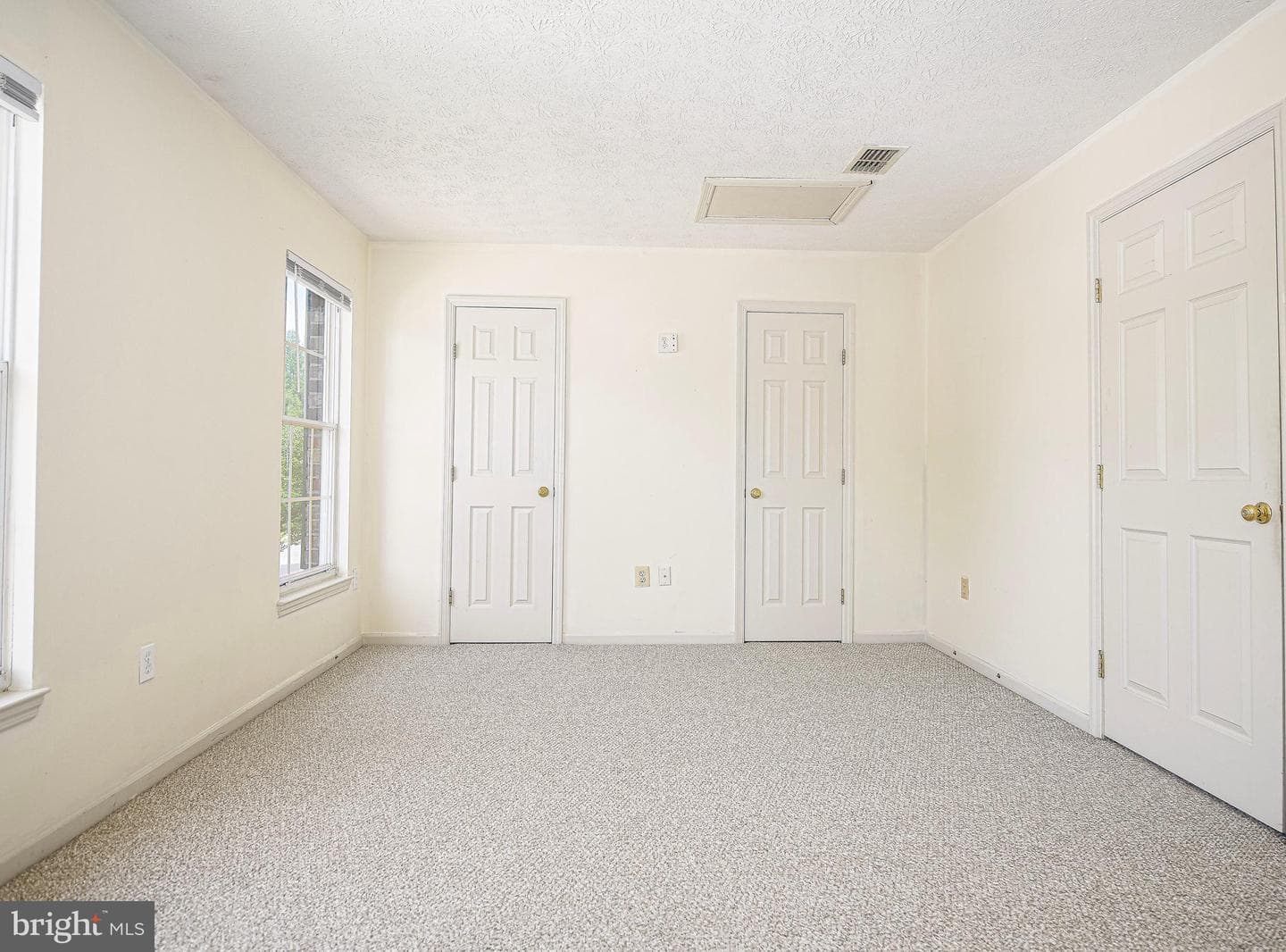 405 Ashton Lane photo 20