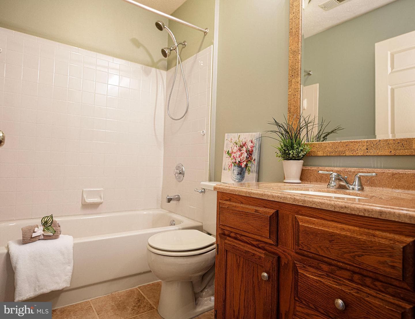405 Ashton Lane photo 22