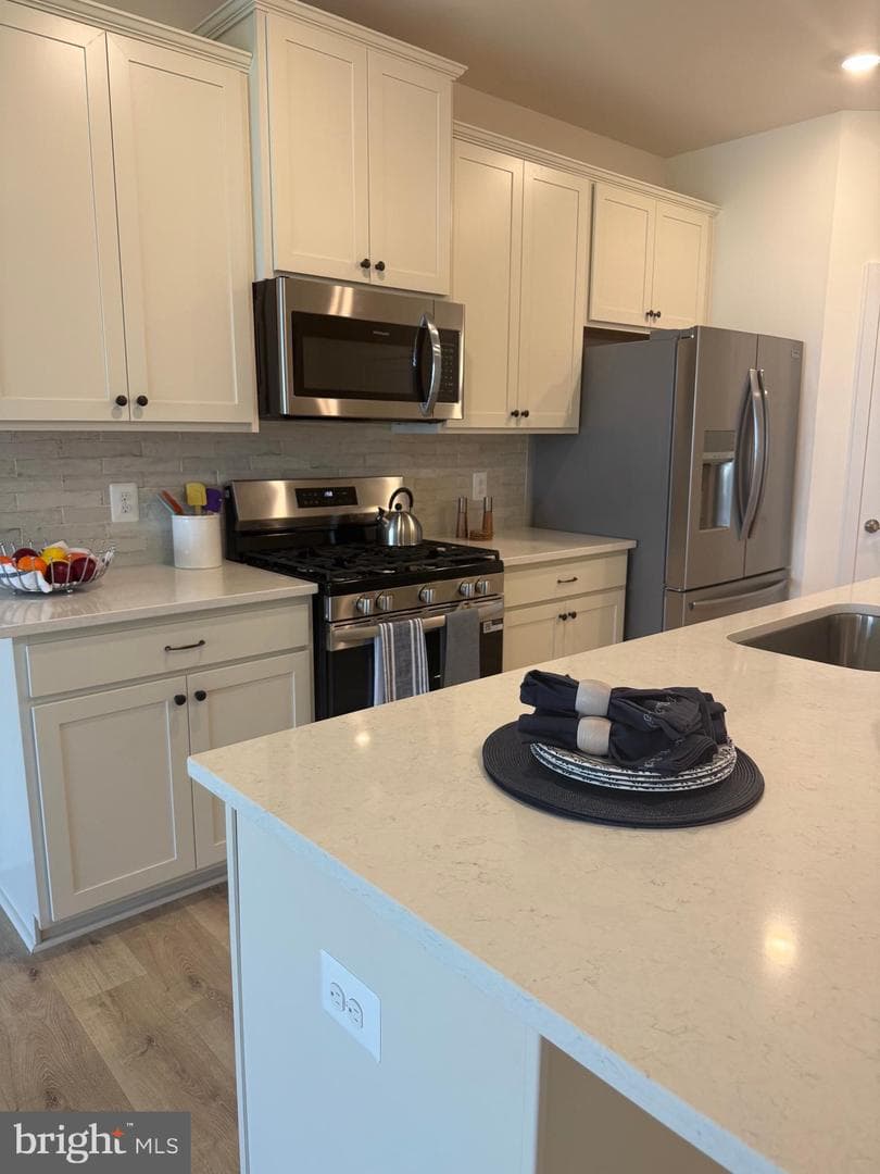 #142-3636 Dexter Court photo 33