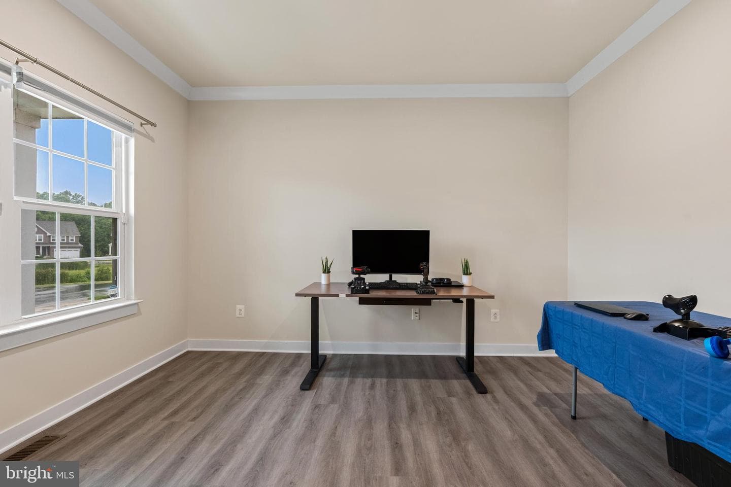 3604 Darvell Circle photo 8